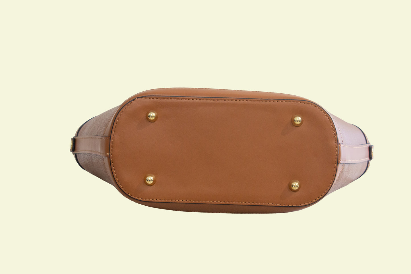 Sac Carli camel vue de dessus détail anneaux