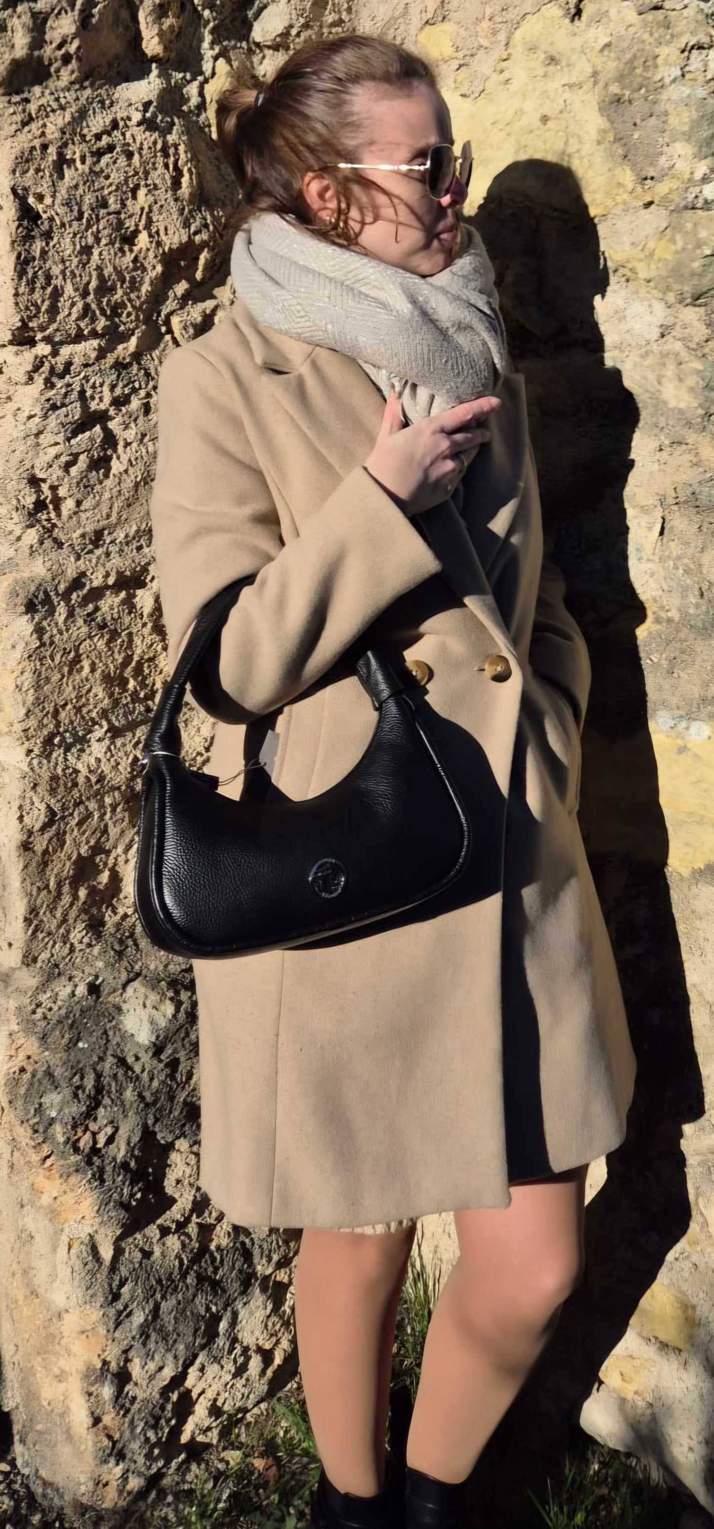 Sac à main MICHELLE noir en cuir italien porté