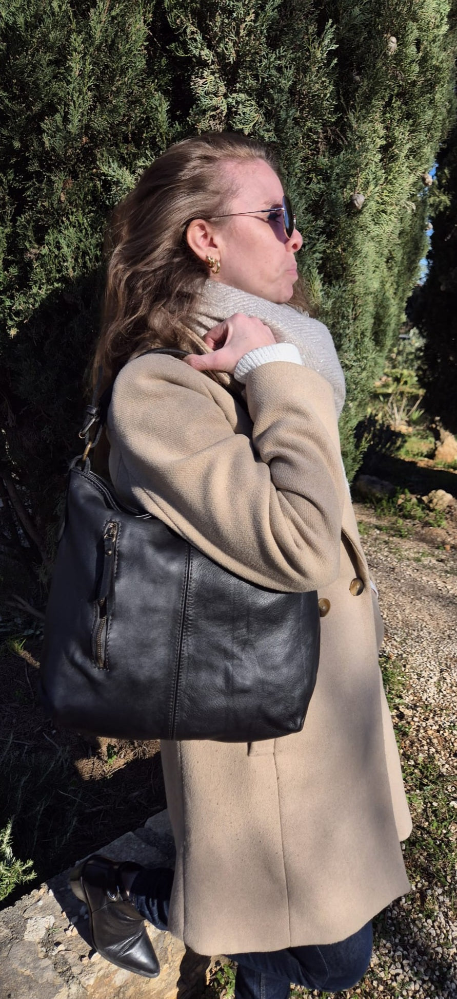 Sac Liora noir cuir italien porté