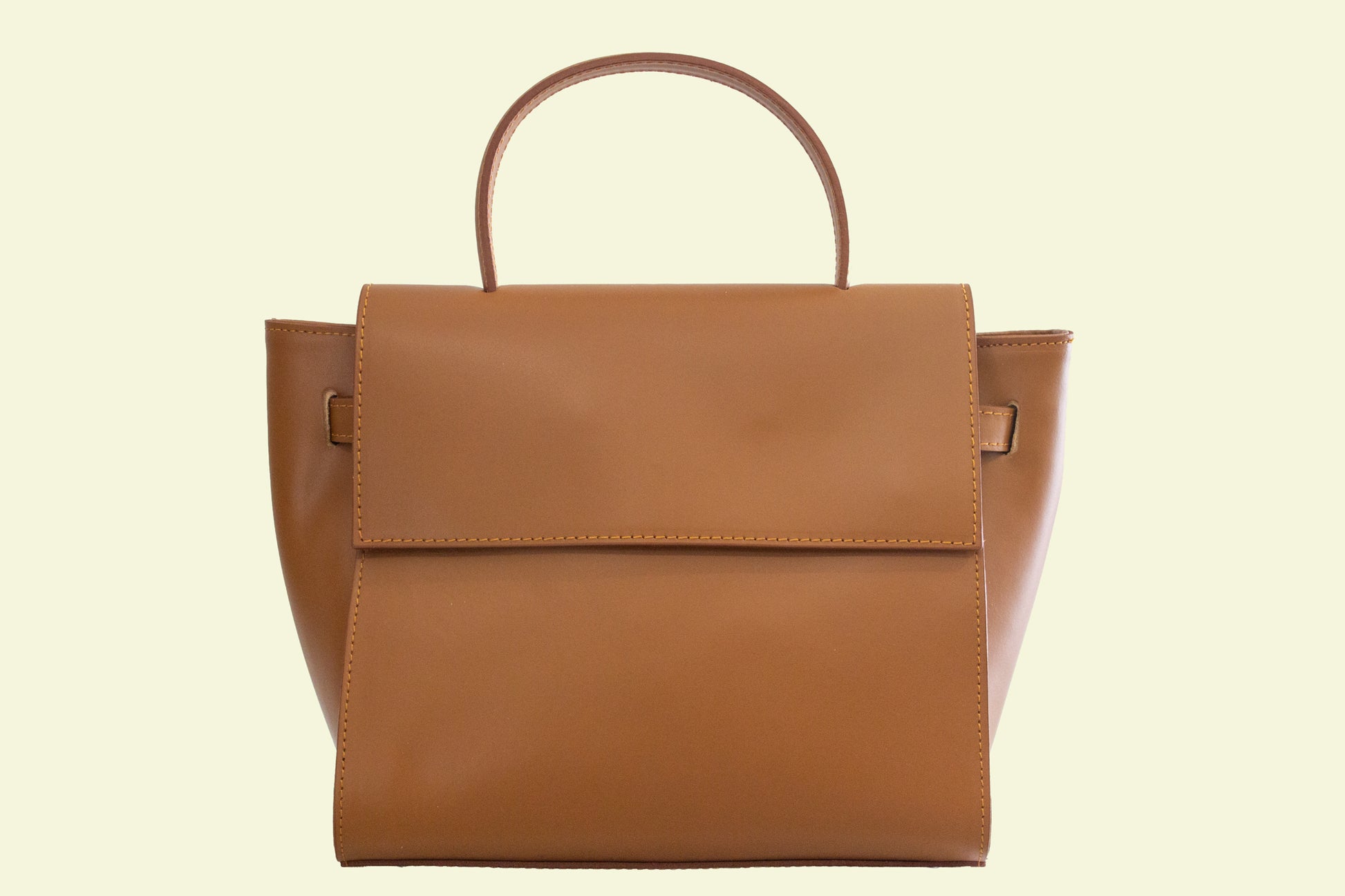 Sac Lexia camel en cuir italien vue de face
