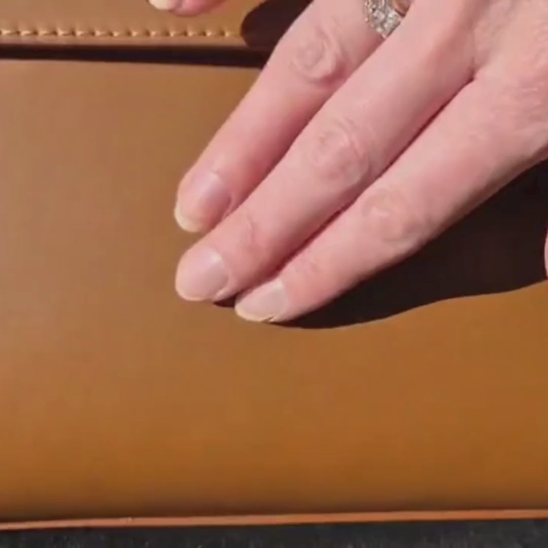 Sac lexia cognac cuir italien vidéo